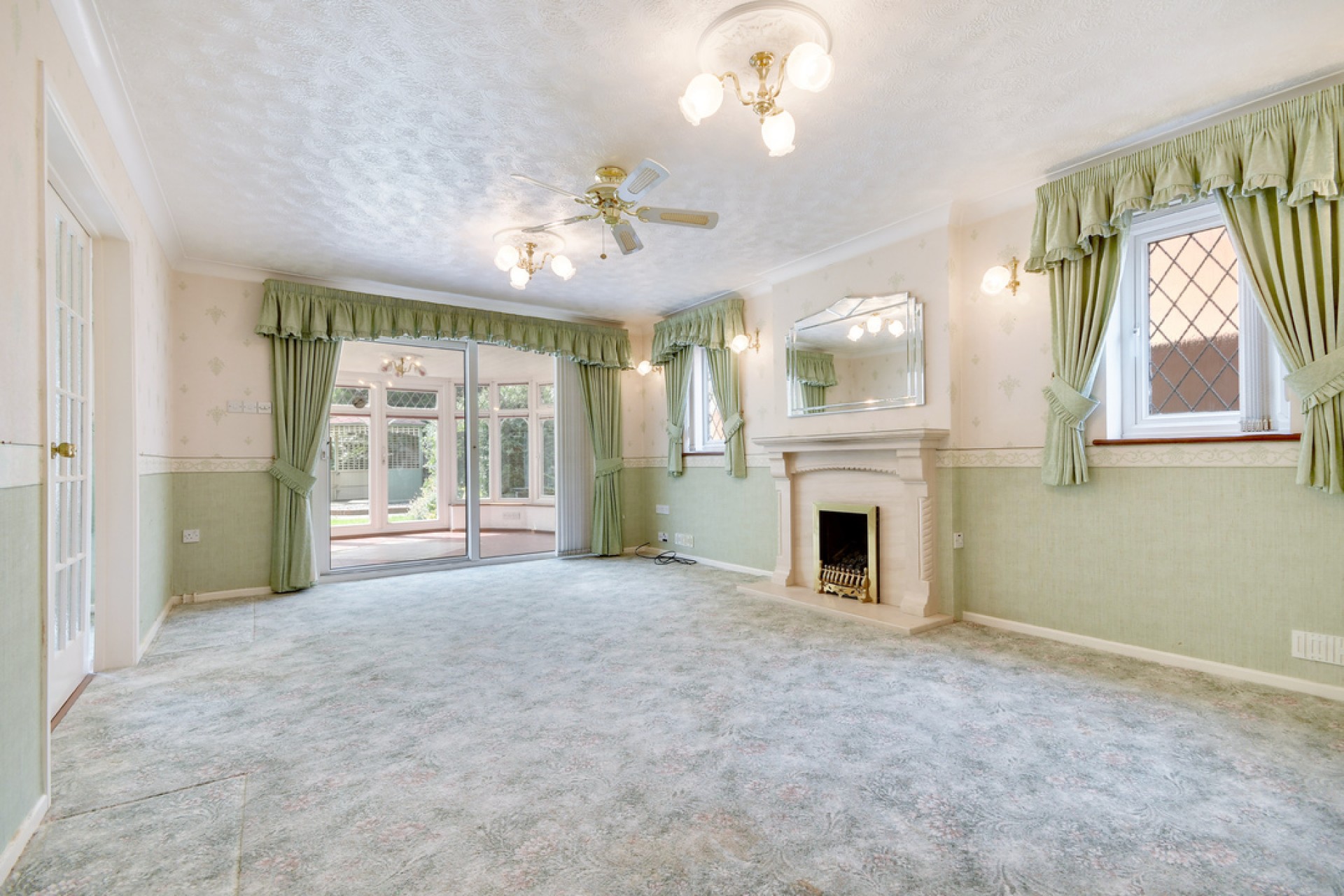 Images for Birches Walk, Galleywood, Chelmsford