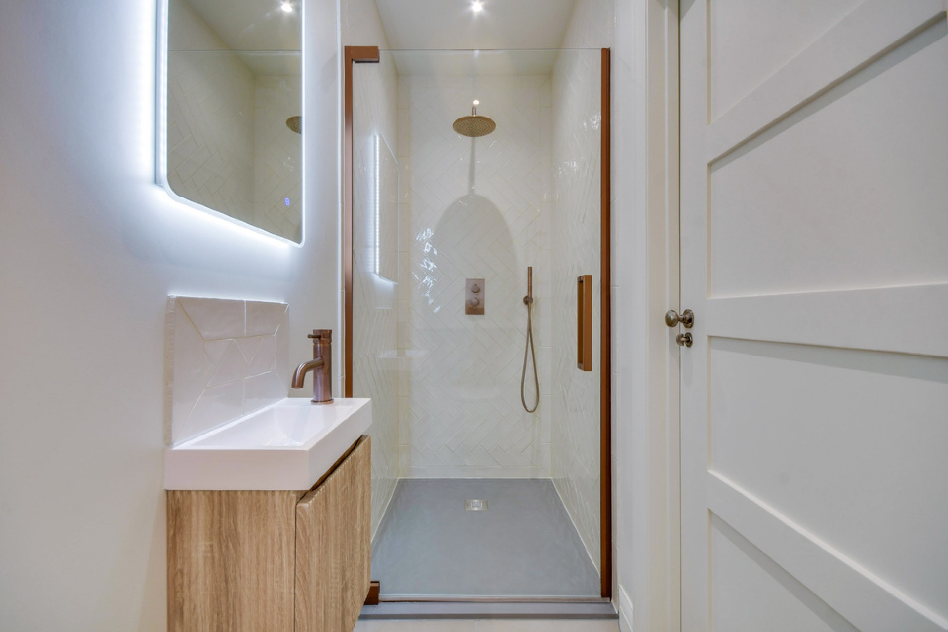 Images for Doddinghurst Road, Brentwood