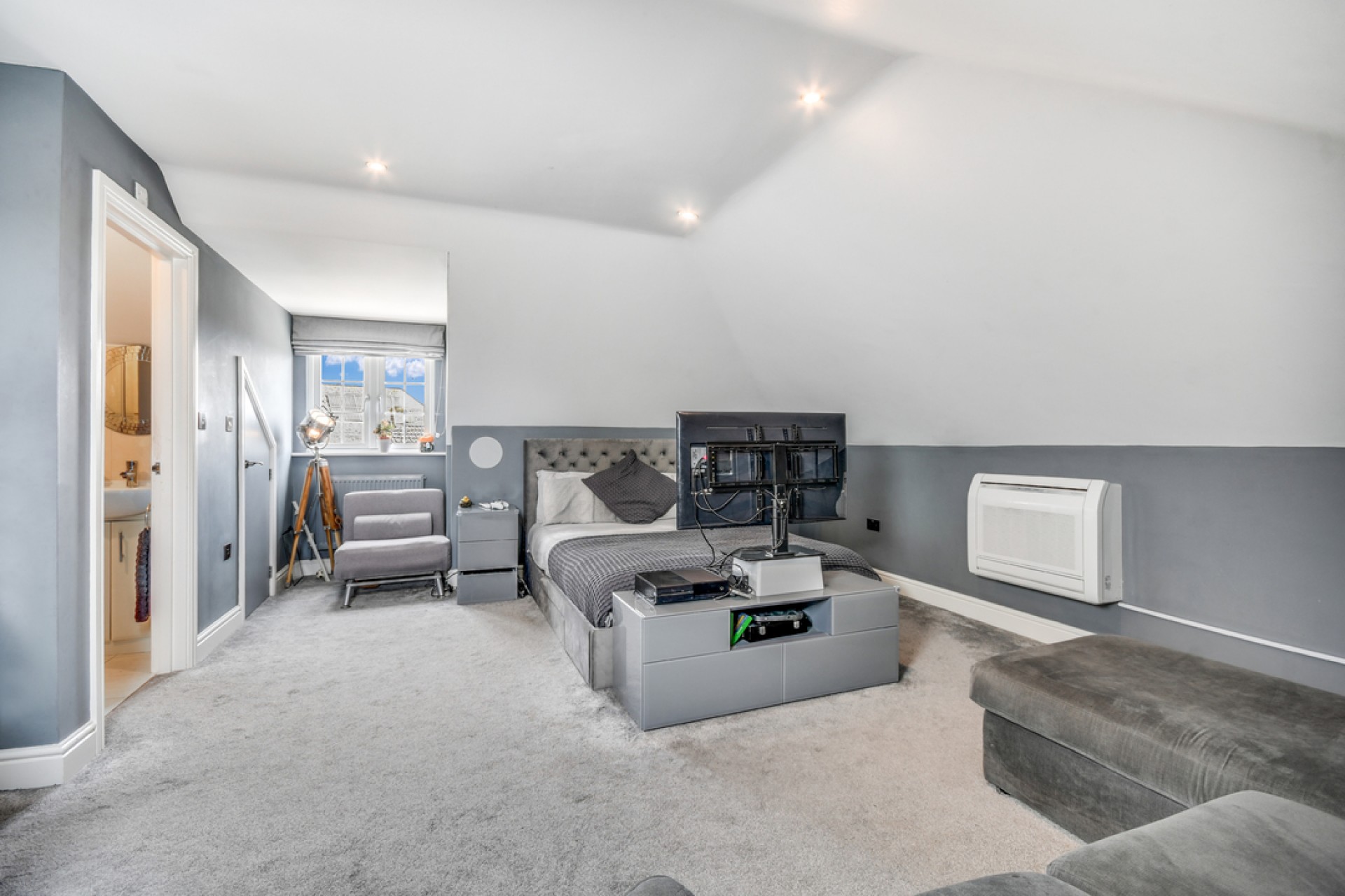 Images for Bristowe Avenue, Great Baddow, Chelmsford