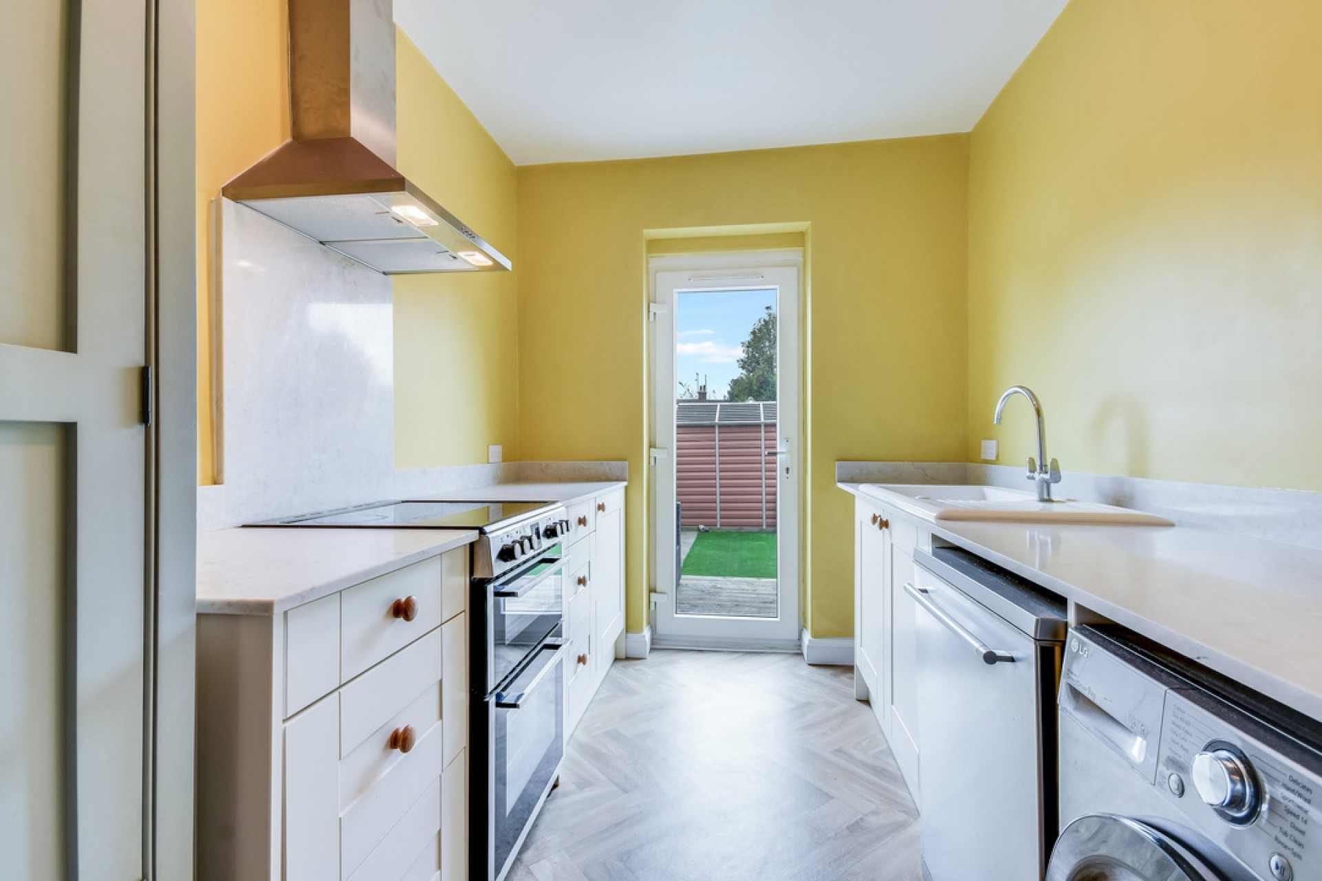 Images for Gainsborough Crescent, Chelmsford