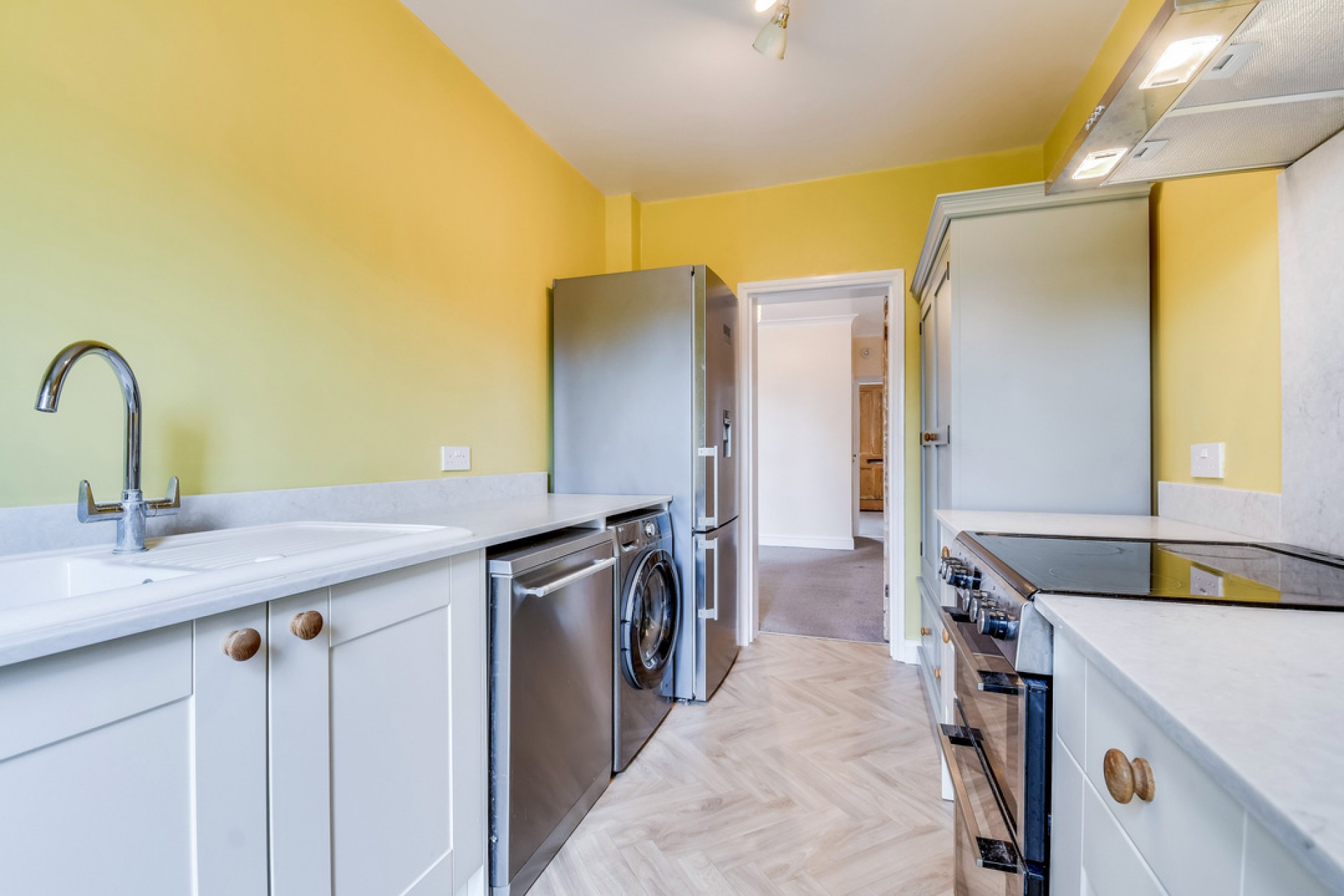 Images for Gainsborough Crescent, Chelmsford