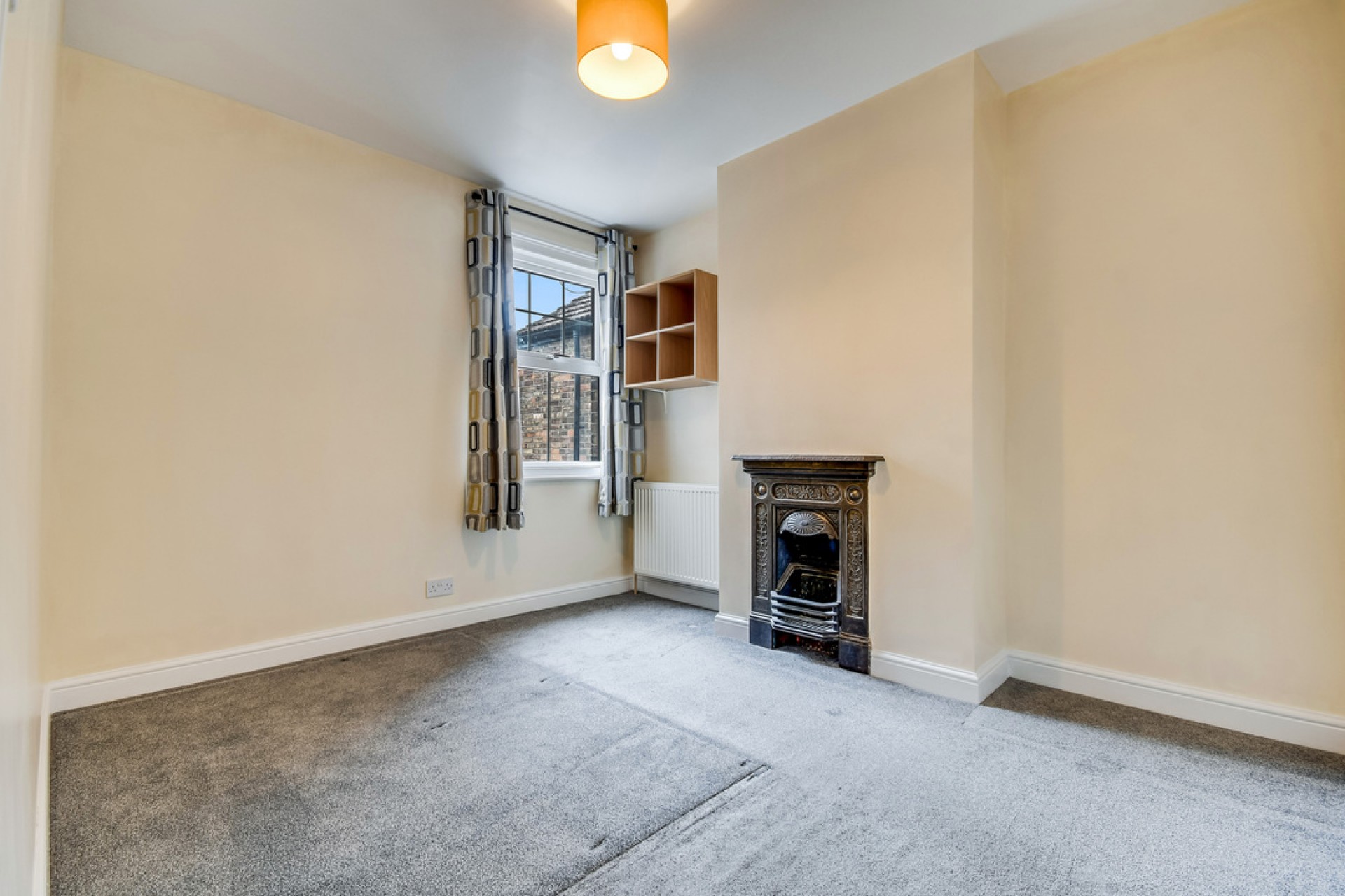 Images for Gainsborough Crescent, Chelmsford