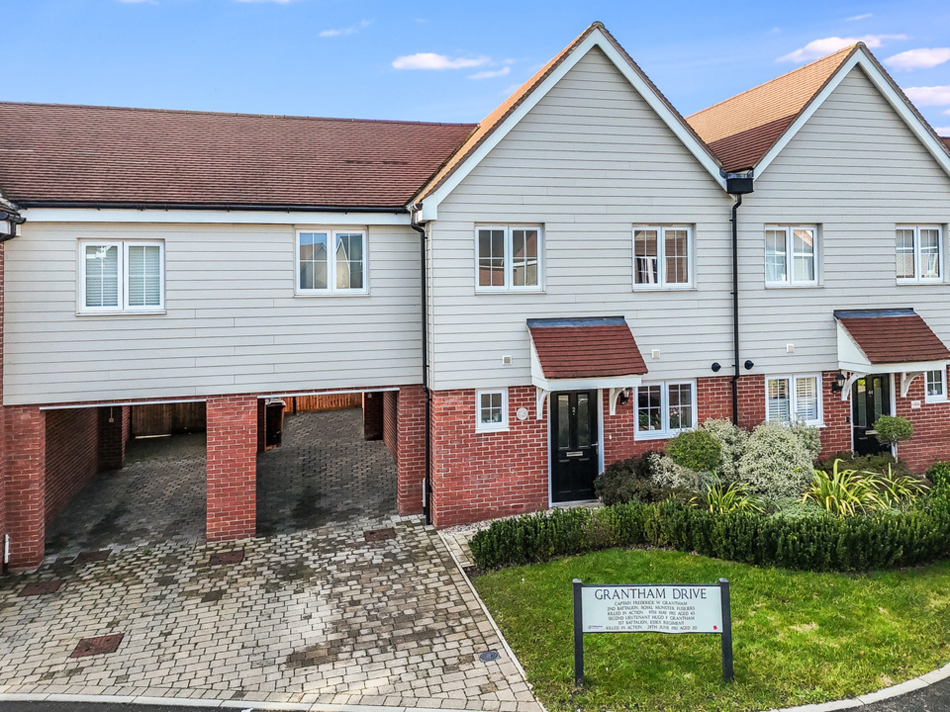 Images for Grantham Drive, Beaulieu, Chelmsford