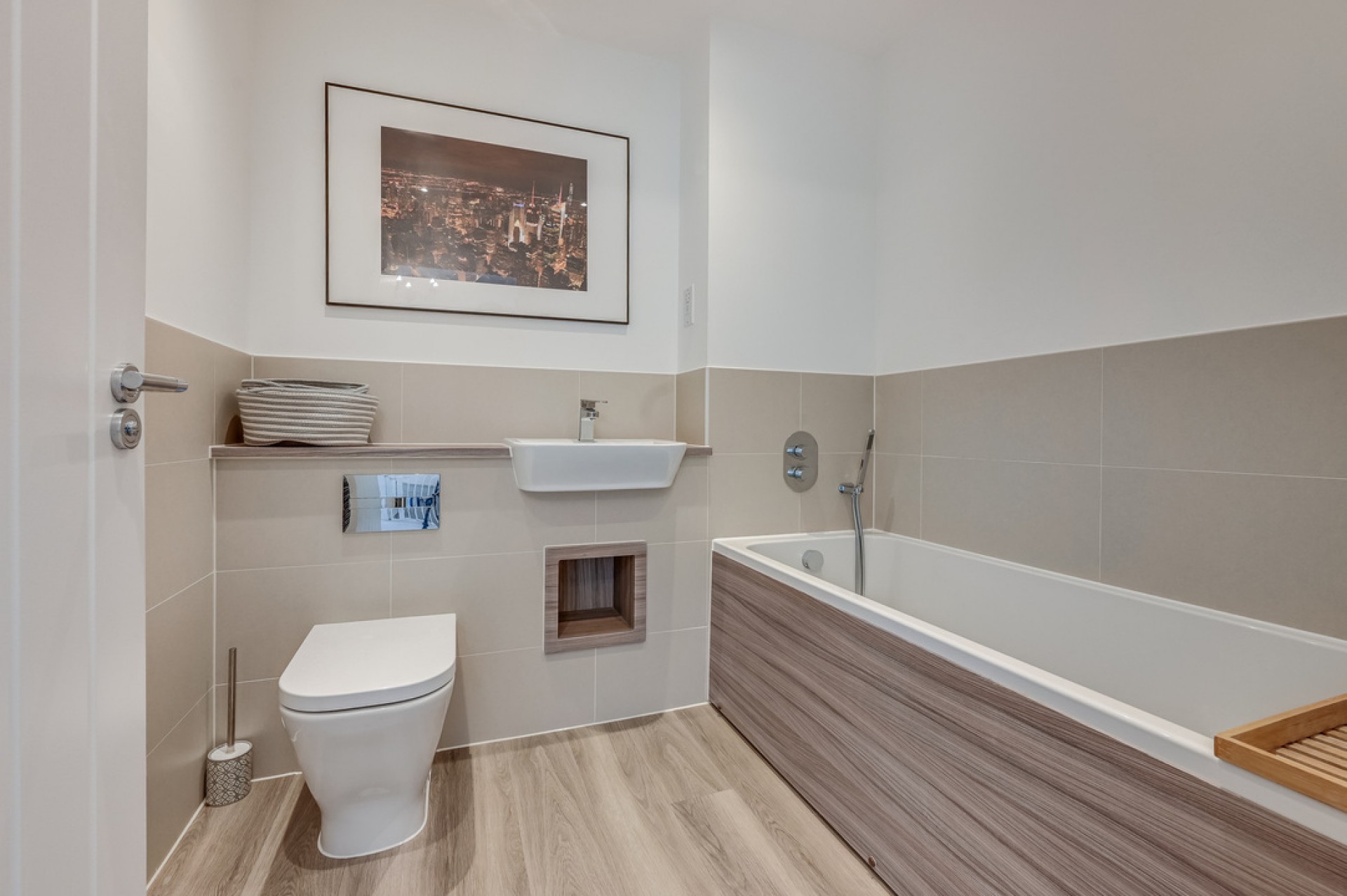 Images for Grantham Drive, Beaulieu, Chelmsford