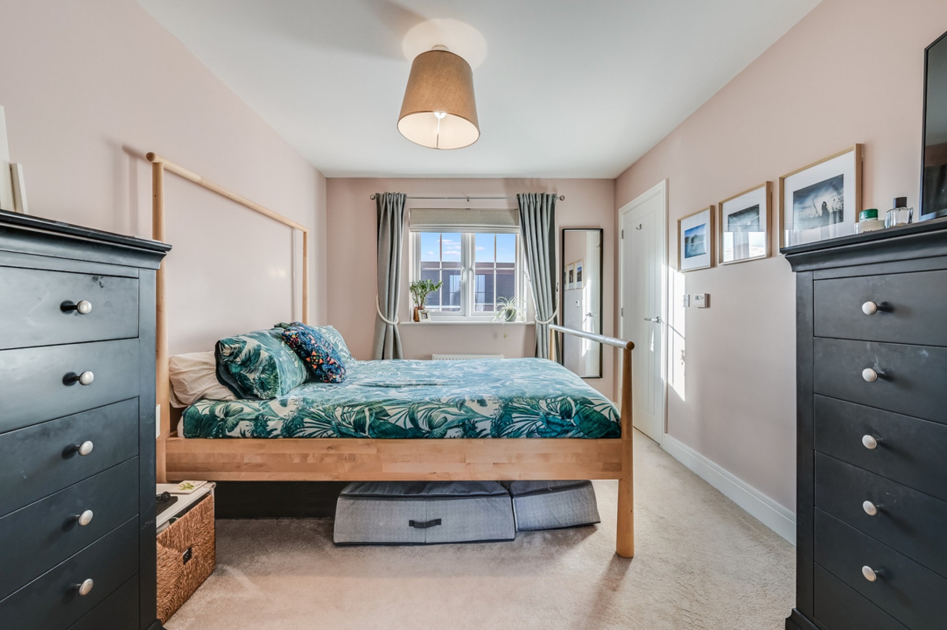 Images for Grantham Drive, Beaulieu, Chelmsford