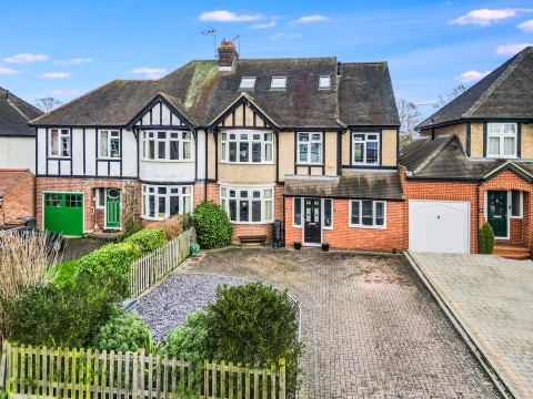 Longstomps Avenue, Chelmsford