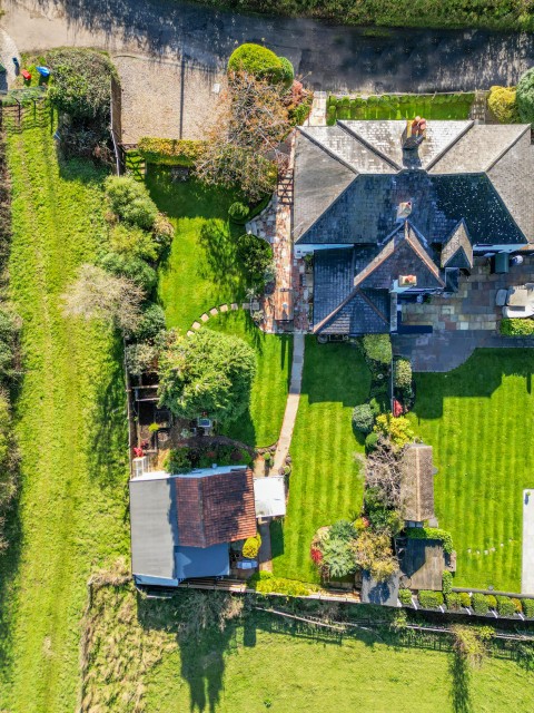 Coxtie Green Road, Pilgrims Hatch, Brentwood