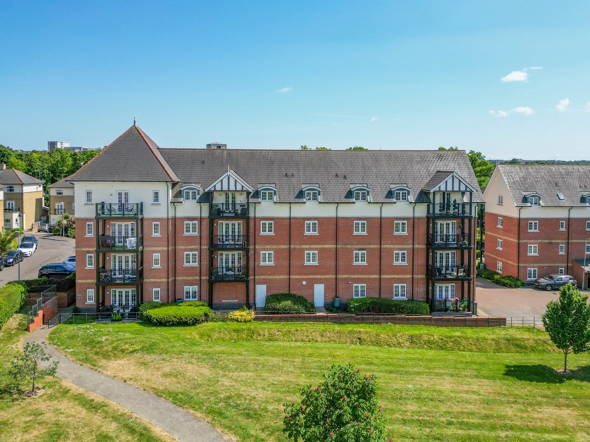 Images for Henry Manning House, Milan Walk, Brentwood