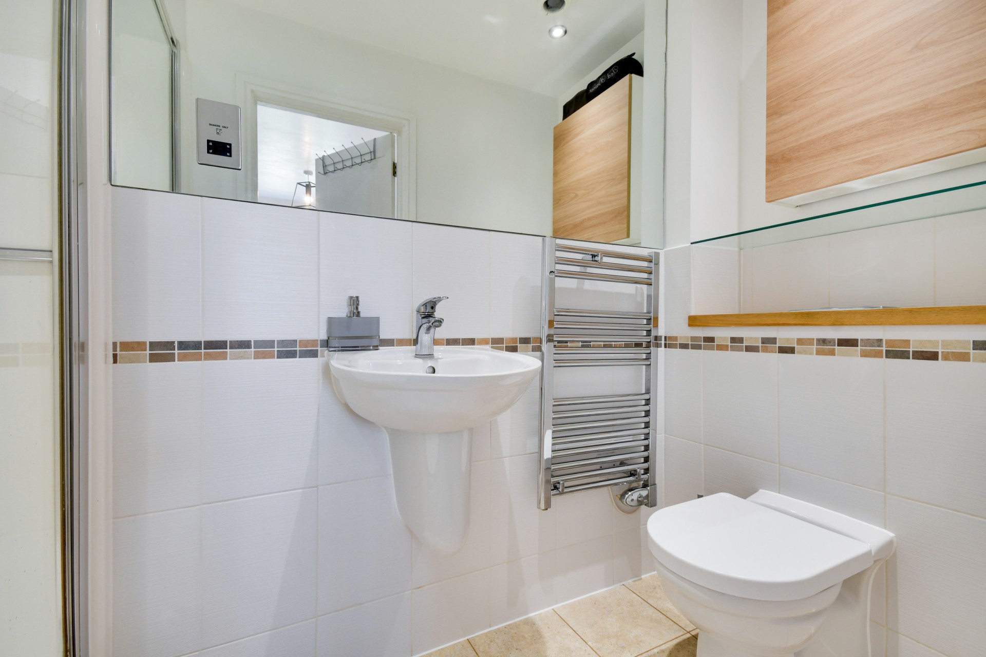 Images for Henry Manning House, Milan Walk, Brentwood