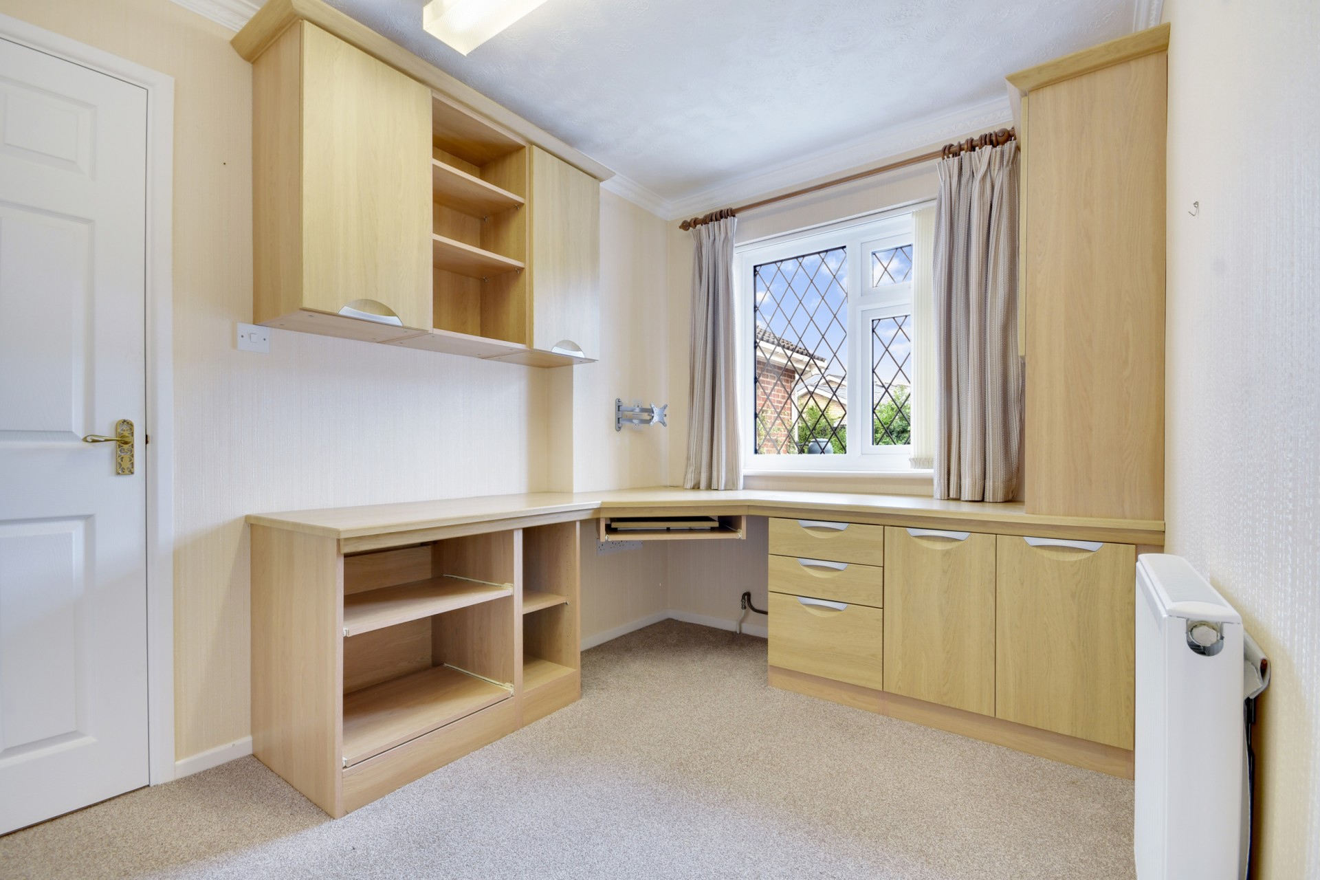Images for Birches Walk, Galleywood, Chelmsford