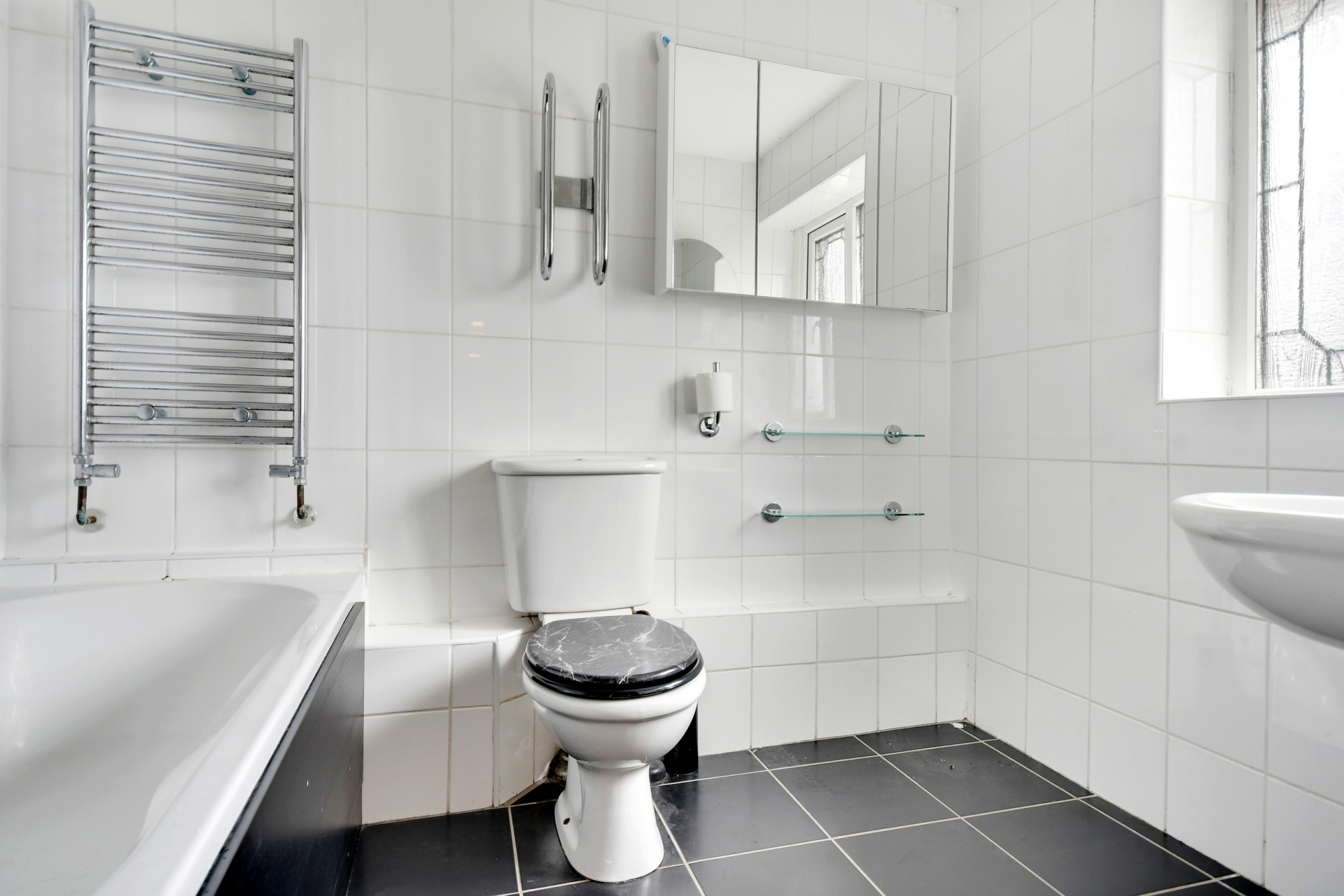Images for Meadgate Avenue, Great Baddow, Chelmsford