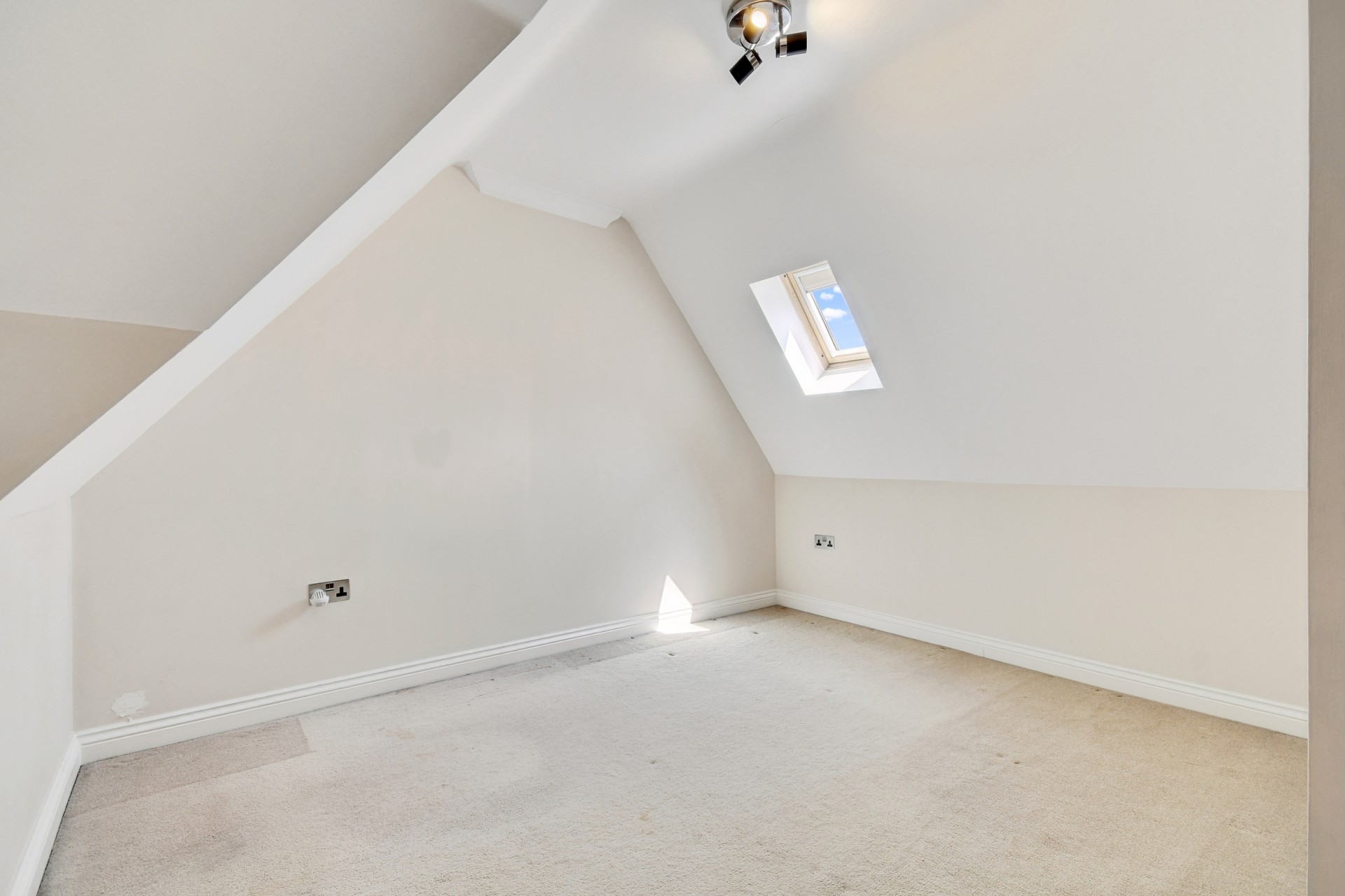 Images for Beehive Lane, Galleywood, Chelmsford