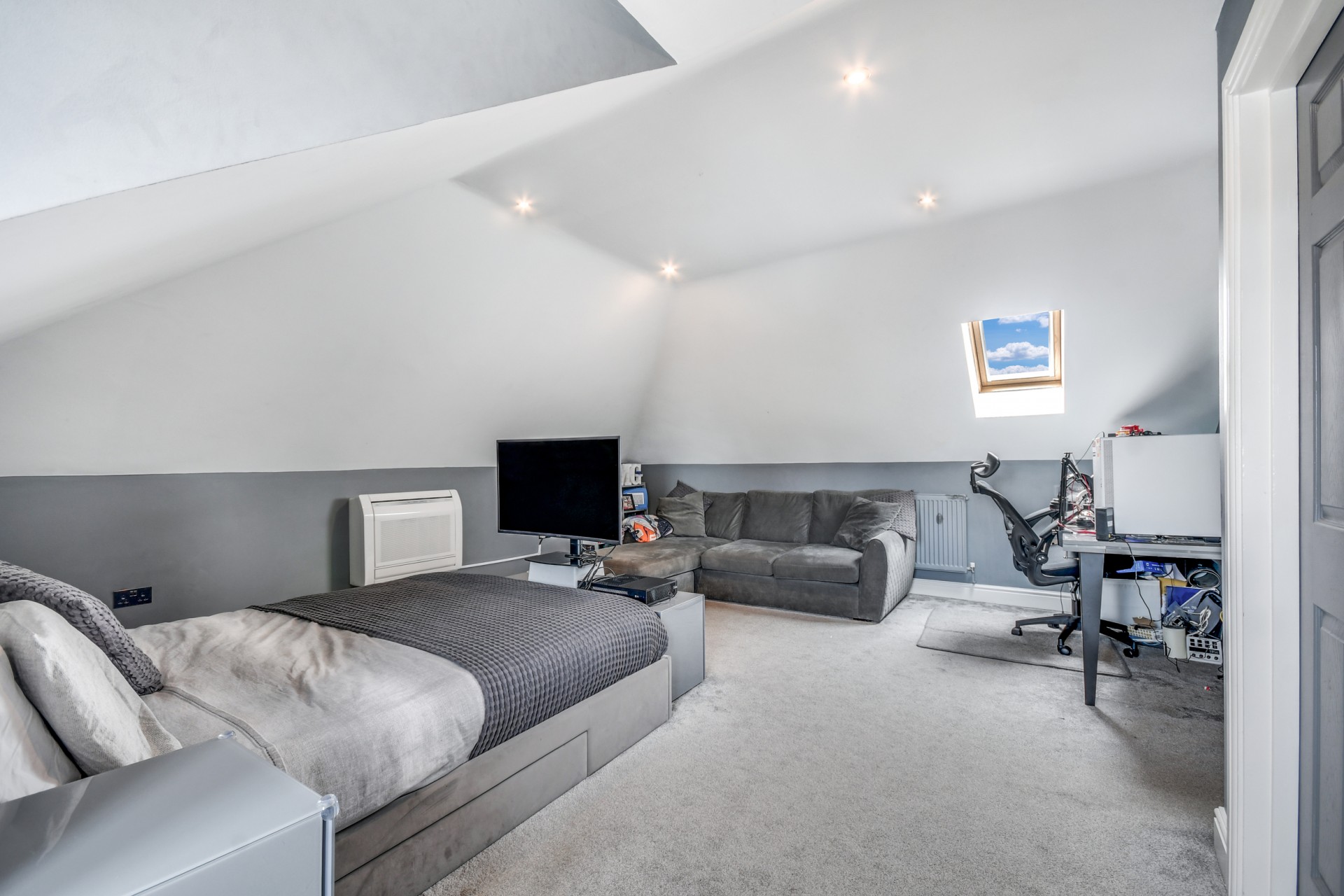 Images for Bristowe Avenue, Great Baddow, Chelmsford