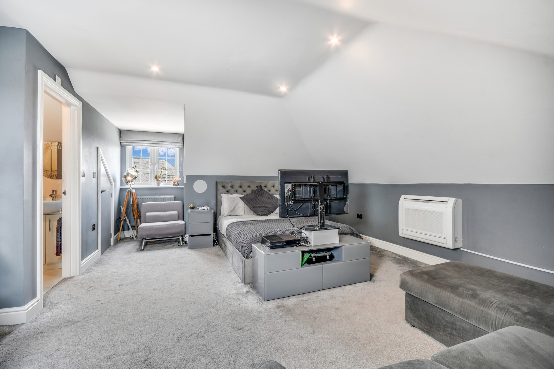 Images for Bristowe Avenue, Great Baddow, Chelmsford