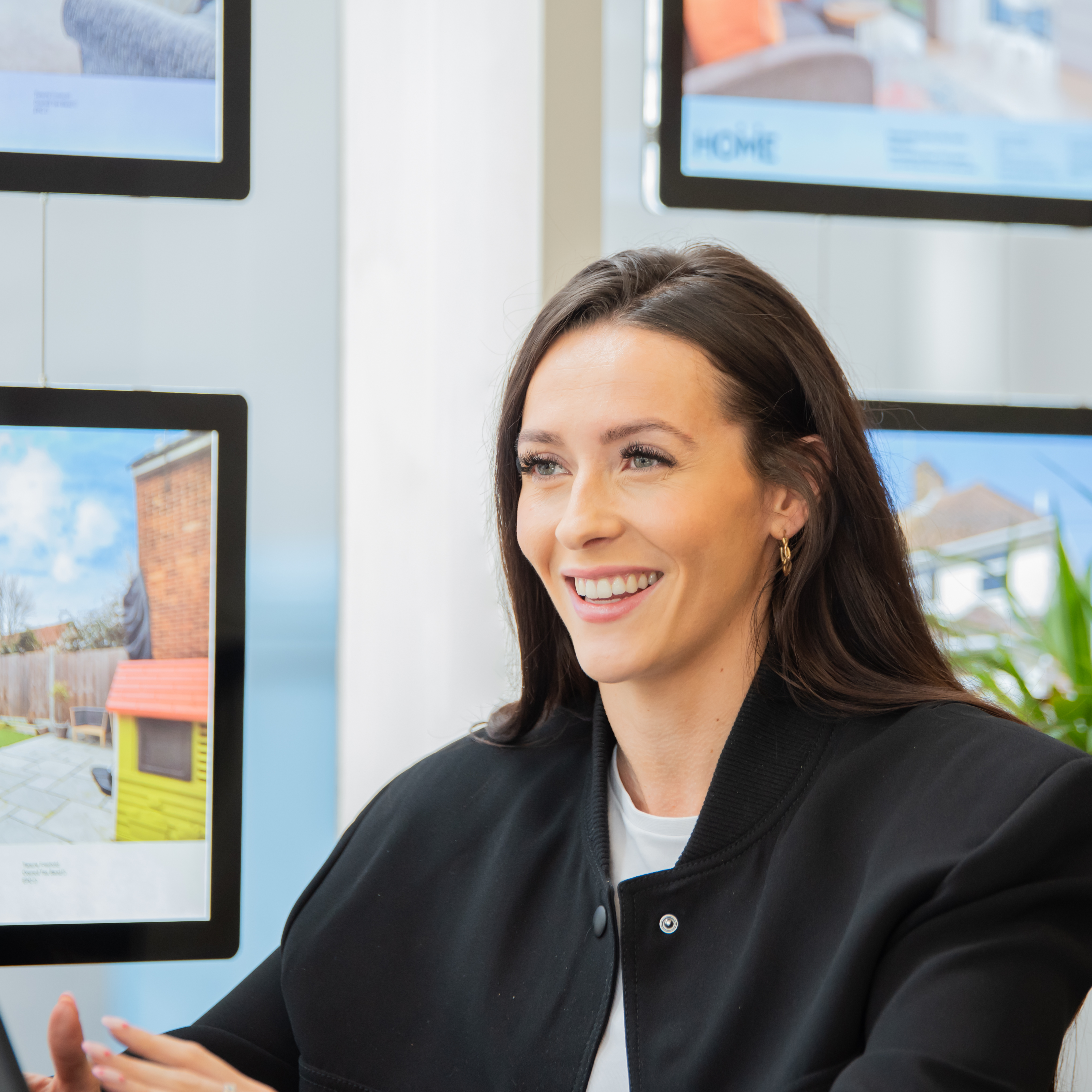 Jemma  Searle, Senior Property Consultant